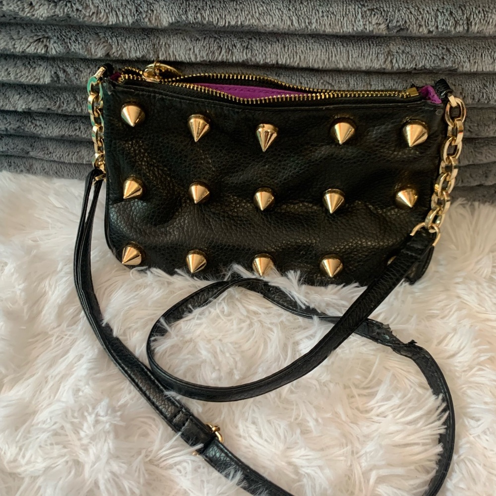 Deux Lux Black Leather Crossbody with Gold Studs Zipper Needs repair READ DESC